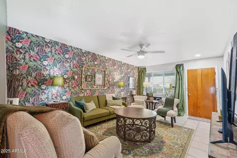 Living - 2343 Earll Dr, Phoenix, AZ 85016 photo 4 of 5