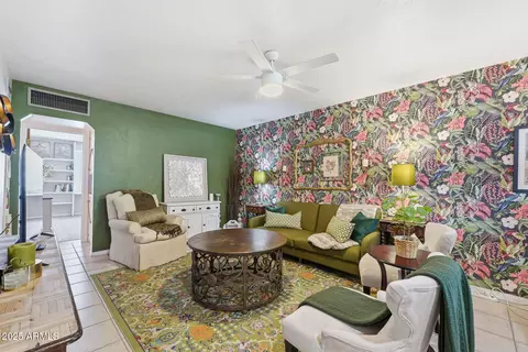 Living - 2343 Earll Dr, Phoenix, AZ 85016 photo 3 of 5
