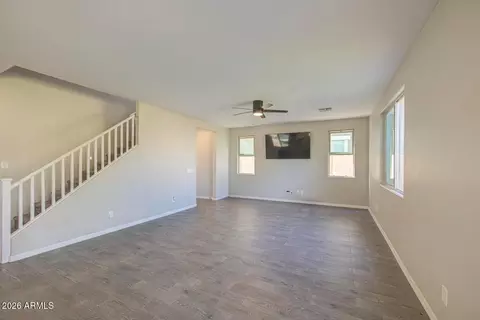 Living - 782 E Betsy Ln, Gilbert, AZ 85296 photo 2 of 5