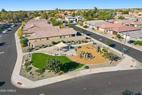 View/Area - 782 E Betsy Ln, Gilbert, AZ 85296 photo 2 of 2