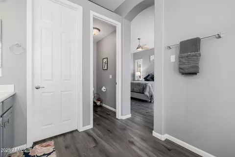 Entry Way - 6816 S Pinehurst Dr, Gilbert, AZ 85298 photo 1 of 3