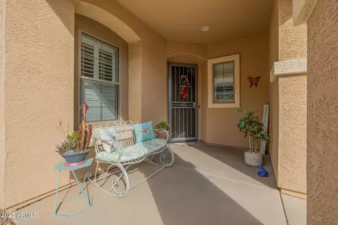Exterior - 6816 S Pinehurst Dr, Gilbert, AZ 85298 photo 2 of 5