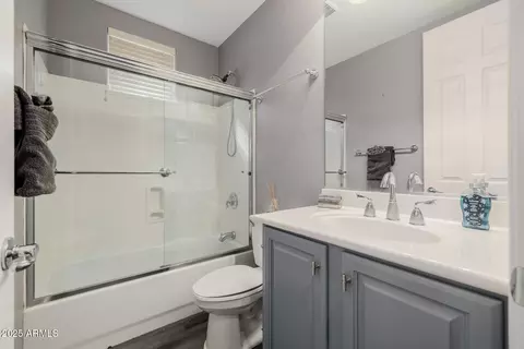 Bath - 6816 S Pinehurst Dr, Gilbert, AZ 85298 photo 4 of 4