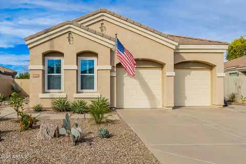 6816 S Pinehurst Dr, Gilbert, AZ 85298