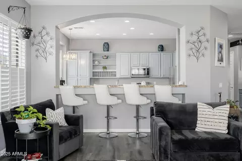 Kitchen - 6816 S Pinehurst Dr, Gilbert, AZ 85298 photo 1 of 5