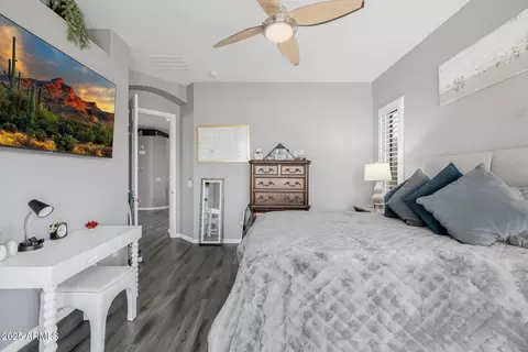 Bedroom - 6816 S Pinehurst Dr, Gilbert, AZ 85298 photo 4 of 7