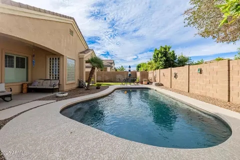 Exterior - 6816 S Pinehurst Dr, Gilbert, AZ 85298 photo 4 of 4