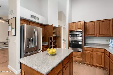 Kitchen - 920 W Iris Dr, Gilbert, AZ 85233 photo 2 of 4