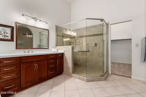 Bath - 920 W Iris Dr, Gilbert, AZ 85233 photo 2 of 3