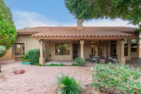 Exterior - 920 W Iris Dr, Gilbert, AZ 85233 photo 5 of 8