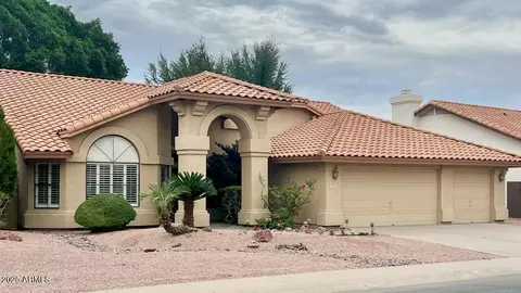Exterior - 920 W Iris Dr, Gilbert, AZ 85233 photo 2 of 8
