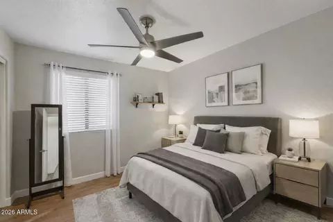 2105 E Robin Ln, Phoenix, AZ 85024 photo 7
