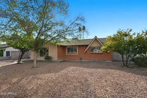 8201 E Whitton Ave, Scottsdale, AZ 85251