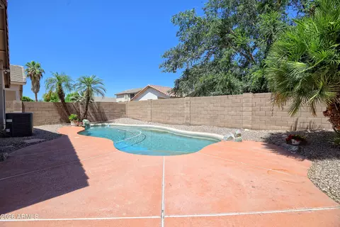 Exterior - 670 E Kyle Dr, Gilbert, AZ 85296 photo 4 of 7