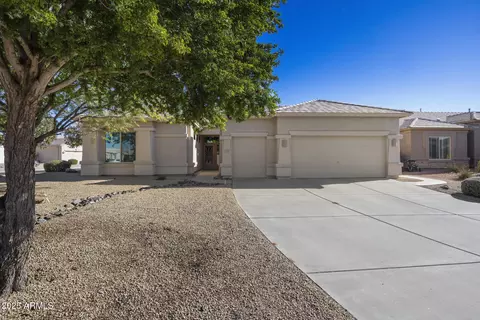 6745 S Bedford Ct, Chandler, AZ 85249