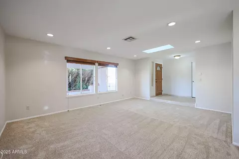Living - 2101 E Redfield Rd, Phoenix, AZ 85022 photo 3 of 6