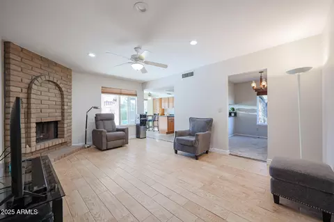 Living - 2101 E Redfield Rd, Phoenix, AZ 85022 photo 4 of 6