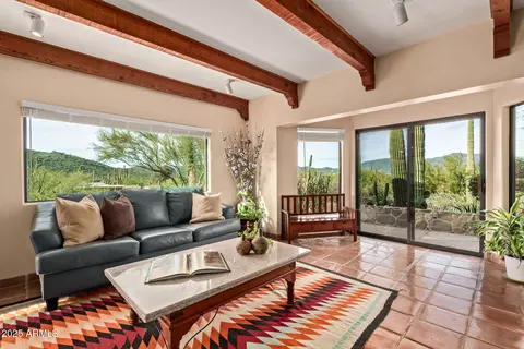 37237 N Sunset Trl, Cave Creek, AZ 85331