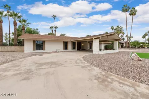 1106 N Villa Nueva Dr, Litchfield Park, AZ 85340