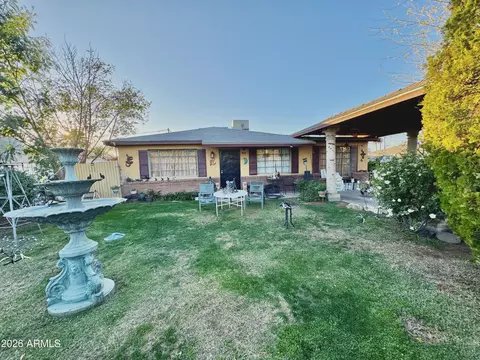 1812 N 32nd Pl, Phoenix, AZ 85008