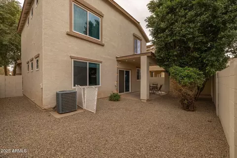 Exterior - 1444 S Longspur Ln, Gilbert, AZ 85296 photo 3 of 5