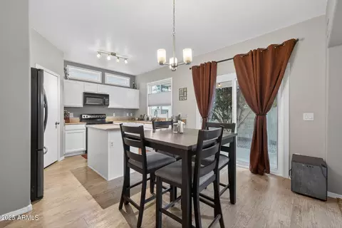 Dining - 1444 S Longspur Ln, Gilbert, AZ 85296 photo 1 of 4