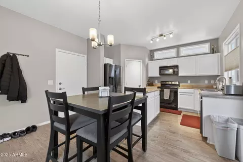 Dining - 1444 S Longspur Ln, Gilbert, AZ 85296 photo 2 of 4
