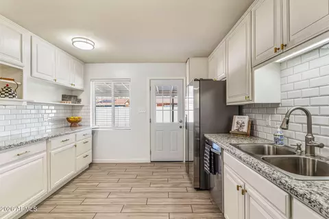 Kitchen - 3802 W Cavalier Dr, Phoenix, AZ 85019 photo 2 of 5