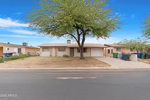 7426 E Capri Ave, Mesa, AZ 85208