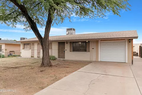 Exterior - 7426 E Capri Ave, Mesa, AZ 85208 photo 1 of 5