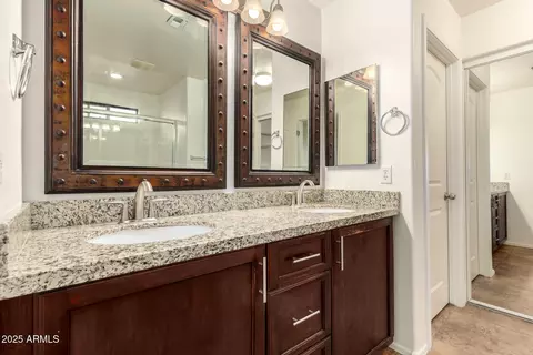 Bath - 4847 S 4th Ave, Phoenix, AZ 85041 photo 2 of 3