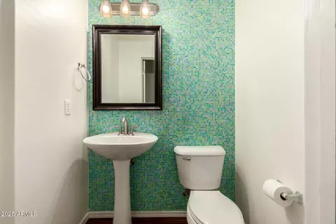 Bath - 4847 S 4th Ave, Phoenix, AZ 85041 photo 1 of 3
