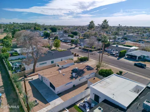 View/Area - 4120 E Campbell Ave, Phoenix, AZ 85018 photo 3 of 5