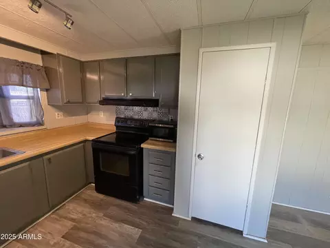 1776 S Lawson Dr, Apache Junction, AZ 85120 photo 10