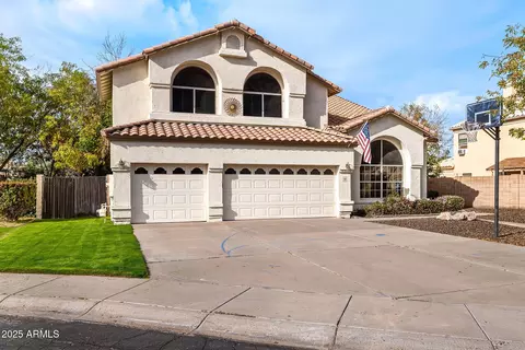 Exterior - 310 S Granite Ct, Gilbert, AZ 85296 photo 3 of 8