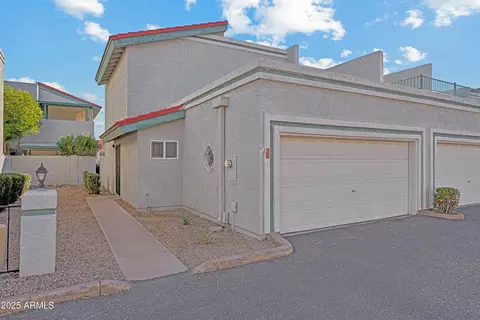 8713 N Shadow Ln, Peoria, AZ 85345