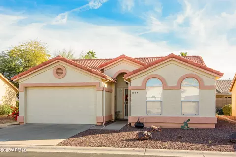 1757 E Lindrick Dr, Chandler, AZ 85249