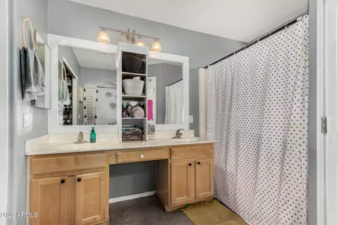 Bath - 804 S Tobin Cir, Mesa, AZ 85208 photo 1 of 2