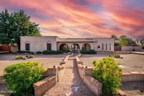 7645 W Bluefield Ave, Glendale, AZ 85308