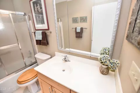 Bath - 4927 E Crescent Ave, Mesa, AZ 85206 photo 3 of 4