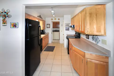 Kitchen - 4927 E Crescent Ave, Mesa, AZ 85206 photo 1 of 6