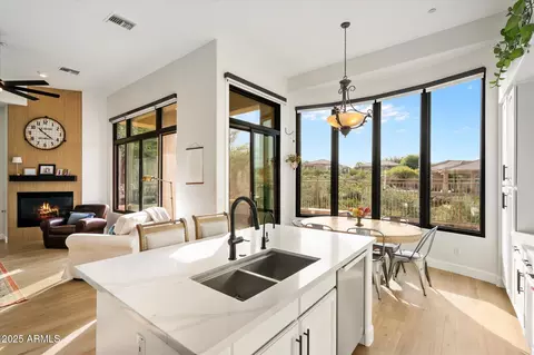 10747 E Greenway Rd, Scottsdale, AZ 85255