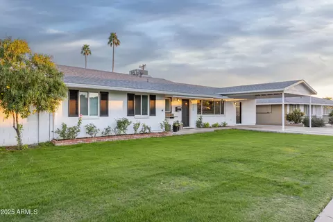 1129 W Georgia Ave, Phoenix, AZ 85013