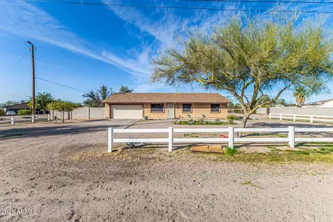 1008 N Meridian Rd, Apache Junction, AZ 85120