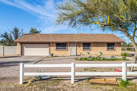 1008 N Meridian Rd, Apache Junction, AZ 85120 photo 2