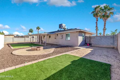 Exterior - 2050 E 10th St, Tempe, AZ 85281 photo 6 of 7