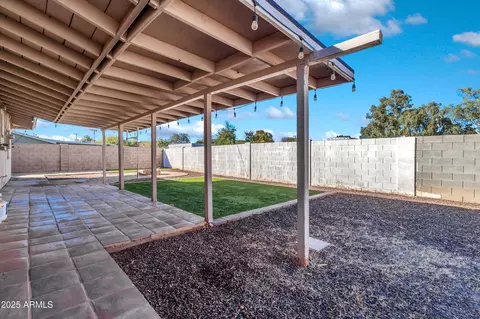 Exterior - 2050 E 10th St, Tempe, AZ 85281 photo 3 of 7