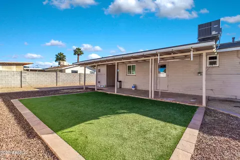 Exterior - 2050 E 10th St, Tempe, AZ 85281 photo 2 of 7