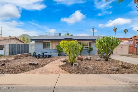 2301 E Marilyn Rd, Phoenix, AZ 85022