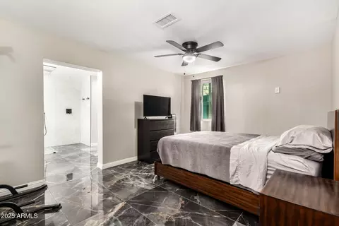 Bedroom - 2301 E Marilyn Rd, Phoenix, AZ 85022 photo 1 of 5